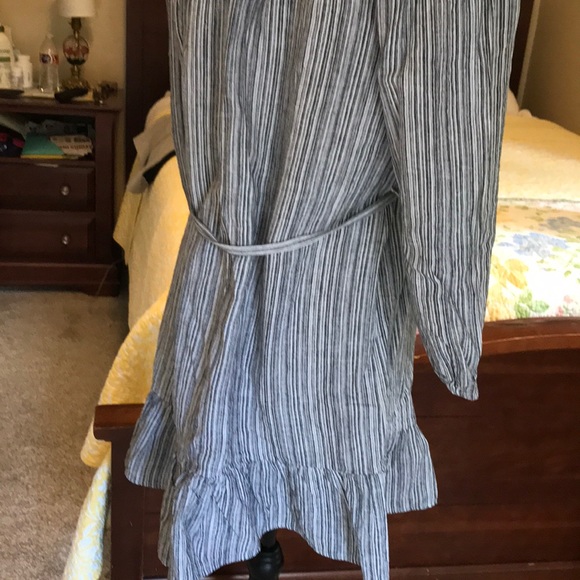 Top - Picture 8 of 15